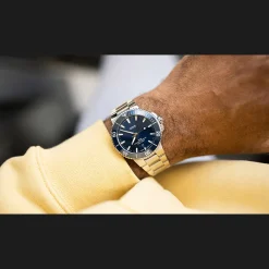 Aquis Date 41,5mm